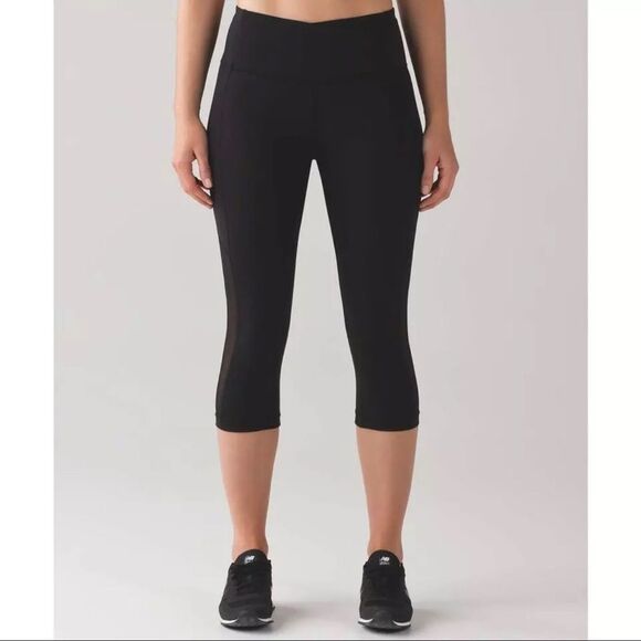 Lululemon Gear Up Crop Leggings (17″) • Black • Size 2 • EUC - Picture 1 of 5